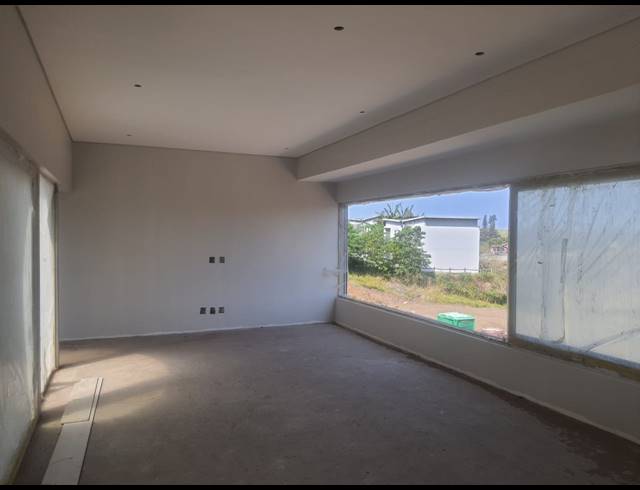 3 BEDROOM TOWNHOUSE FOR SALE IN PALM LAKES ESTATE